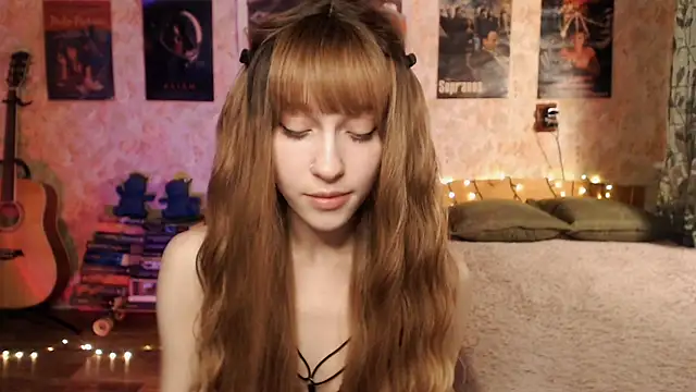 Friendly Ellie online show from December 26, 2024, 12:14 am