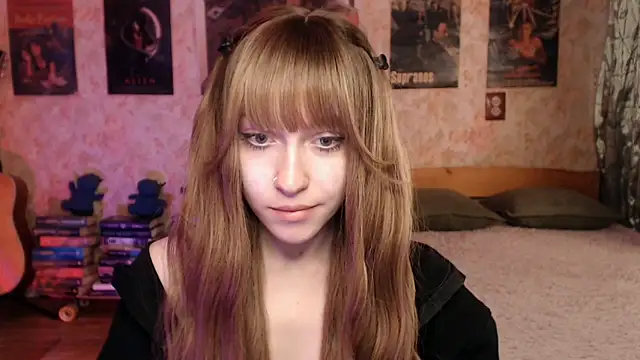 Friendly Ellie online show from May 23, 2026, 12:16 am