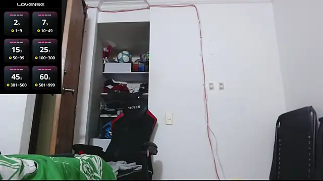 Snapshot of freestyle_blake1 chatting on November 23, 2025, 10:15 am freestyle blake1 online show from November 23, 2025, 10:15 am