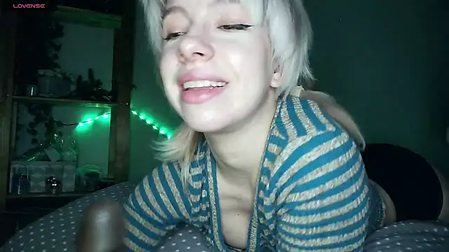 cruellagoth666 online show from January 10, 2025, 3:06 pm