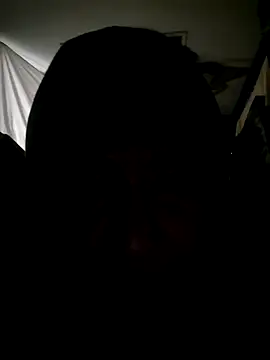 Snapshot of Calamaco07 chatting on November 6, 2025, 6:47 am Calamaco07 online show from November 6, 2025, 6:47 am