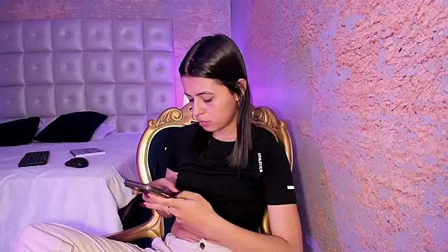 IvySanders1 online show from September 16, 2025, 1:01 pm