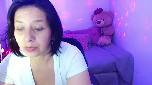 Snapshot of camilalatti chatting on October 4, 2025, 11:58 pm camilalatti online show from October 4, 2025, 11:58 pm