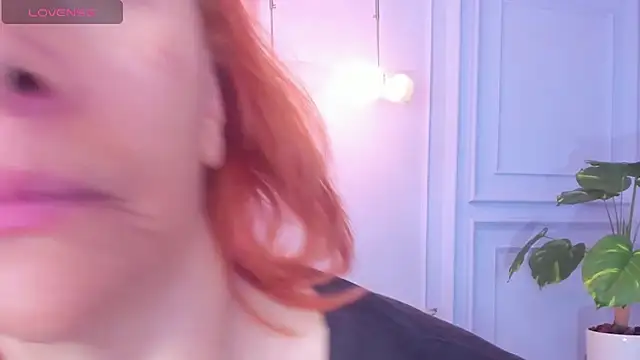 cintiagreyx online show from March 11, 2026, 11:38 am