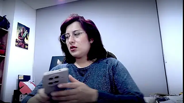 Scarlett Sen online show from April 17, 2026, 2:53 pm