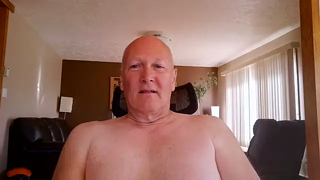 Snapshot of BasicAnt chatting on June 14, 2026, 2:08 pm BasicAnt online show from June 14, 2026, 2:08 pm