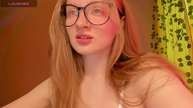 mollytuck online show from June 30, 2026, 3:57 pm