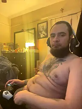 Snapshot of cnasty5621333 chatting on October 13, 2025, 3:45 pm cnasty5621333 online show from October 13, 2025, 3:45 pm