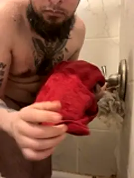 Snapshot of cnasty5621333 chatting on October 22, 2025, 5:41 am cnasty5621333 online show from October 22, 2025, 5:41 am