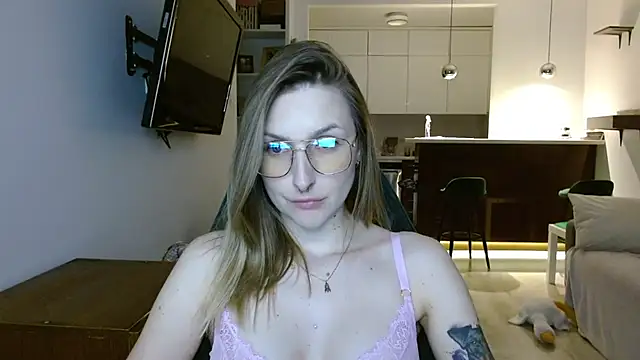 illusorycat online show from October 3, 2025, 8:06 pm