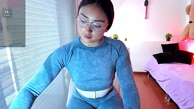 Katharina Lopez online show from March 4, 2025, 10:05 pm