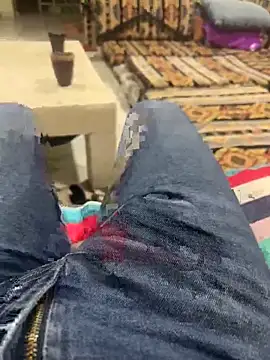 MAHKE12 online show from November 22, 2025, 2:49 pm