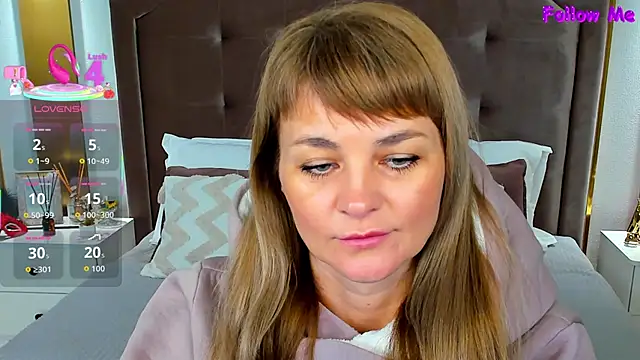 Snapshot of annasimonsj chatting on October 15, 2025, 1:06 am annasimonsj online show from October 15, 2025, 1:06 am