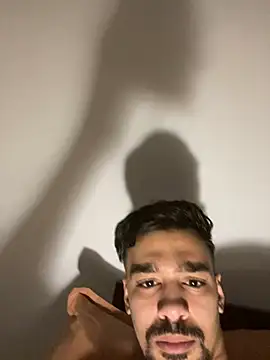 Snapshot of Hermanooooooo chatting on December 31, 2024, 10:26 am Hermanooooooo online show from December 31, 2024, 10:26 am