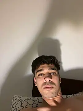 Snapshot of Hermanooooooo chatting on January 23, 2025, 3:16 am Hermanooooooo online show from January 23, 2025, 3:16 am