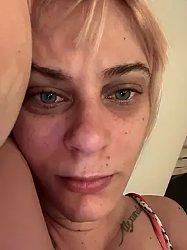 MarikaWild93 online show from December 2, 2024, 10:23 pm