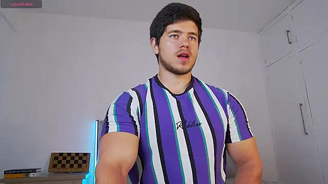 Arilas  online show from April 7, 2026, 7:42 am