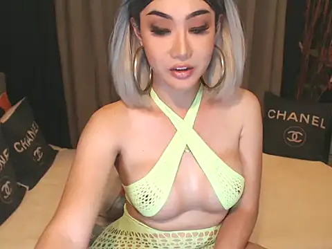 JustForCassie online show from October 12, 2025, 11:31 am