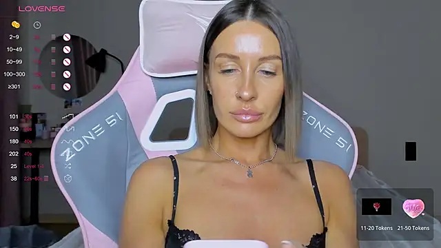 NejaSatin online show from April 15, 2026, 10:44 am