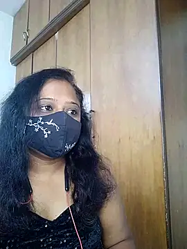 sexynayan23 online show from May 20, 2026, 5:13 am