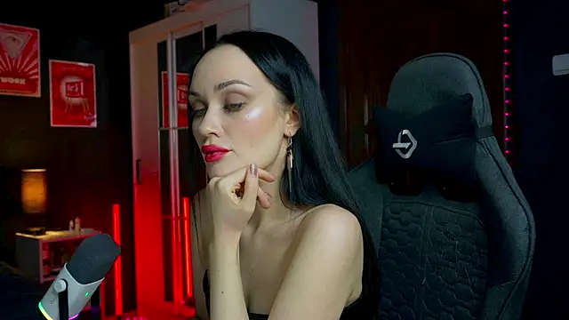 QueenAliss online show from January 8, 2026, 10:17 am