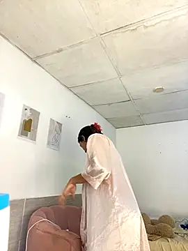 Snapshot of ValienteGirl_ chatting on November 1, 2025, 3:08 am ValienteGirl online show from November 1, 2025, 3:08 am