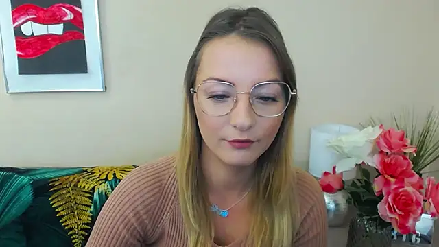 Snapshot of NatalieSexy chatting on December 2, 2024, 7:14 am NatalieSexy online show from December 2, 2024, 7:14 am