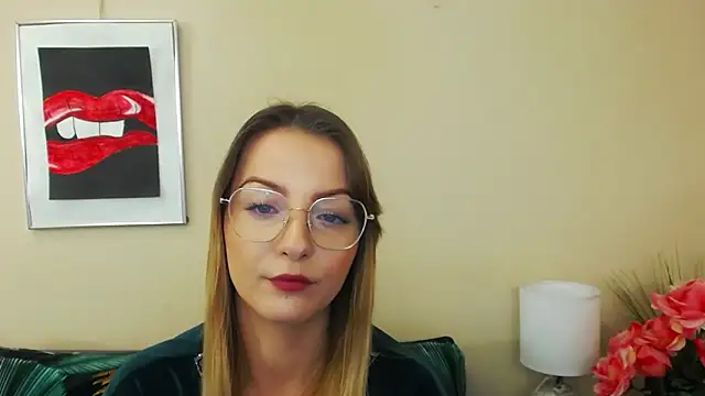 Snapshot of NatalieSexy chatting on January 2, 2025, 7:12 am NatalieSexy online show from January 2, 2025, 7:12 am