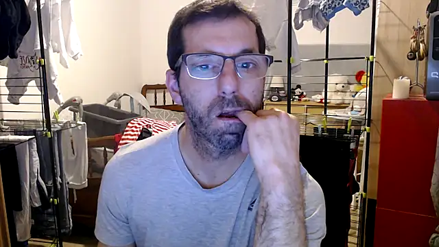 steph19x5 online show from December 26, 2024, 5:19 pm