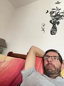 steph19x5 online show from December 29, 2024, 1:17 pm