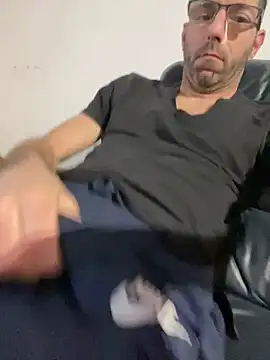 steph19x5 online show from January 4, 2025, 10:16 am