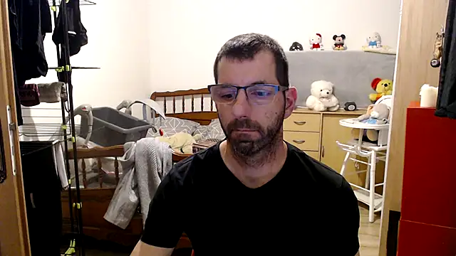 steph19x5 online show from January 8, 2025, 4:54 pm