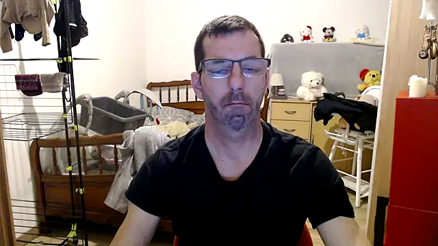 steph19x5 online show from January 8, 2025, 7:56 pm