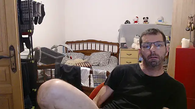 steph19x5 online show from January 13, 2025, 4:51 pm