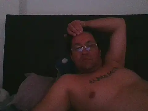 Snapshot of JJ18vader chatting on November 5, 2025, 7:58 pm JJ18vader online show from November 5, 2025, 7:58 pm