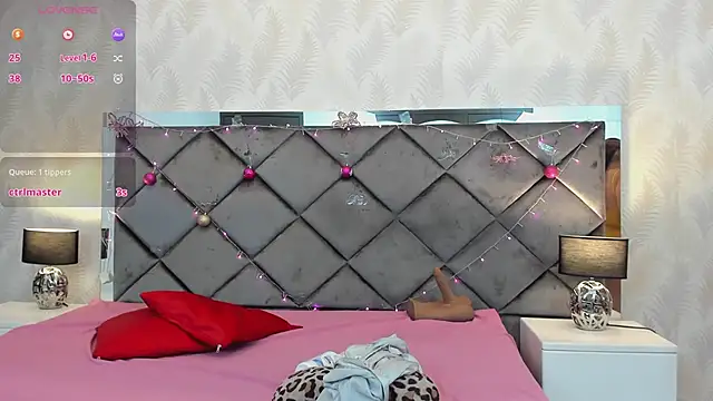 Snapshot of Mayssa_Cute chatting on December 30, 2024, 9:40 pm Mayssa Cute online show from December 30, 2024, 9:40 pm