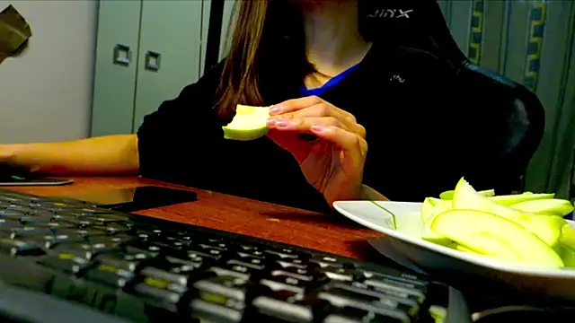 GodlyTheia online show from February 5, 2026, 3:05 pm