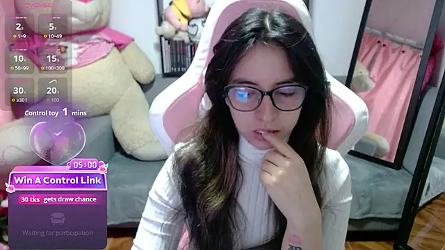 Maggie Fox3 online show from February 27, 2026, 1:27 am