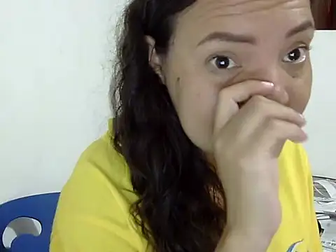 Snapshot of ElizabethMartinez chatting on September 16, 2025, 5:25 pm ElizabethMartinez online show from September 16, 2025, 5:25 pm