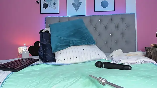 LEXA MURPHY online show from January 18, 2025, 4:48 am