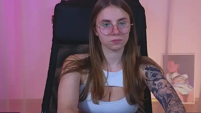  AnnaStark  online show from January 16, 2025, 11:48 pm