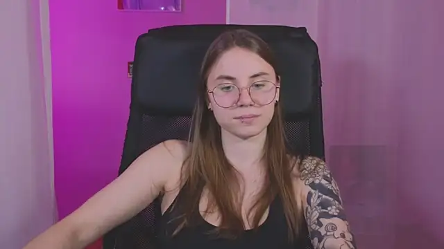  AnnaStark  online show from January 18, 2025, 11:44 pm