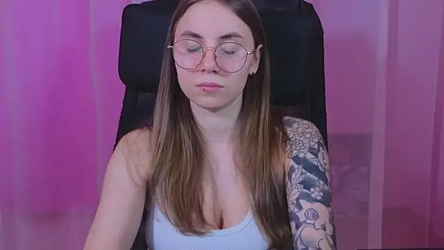  AnnaStark  online show from February 2, 2025, 11:53 pm