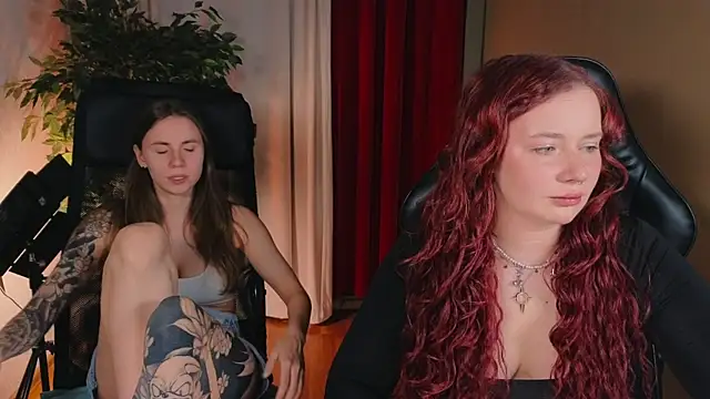  AnnaStark  online show from September 17, 2025, 8:32 pm