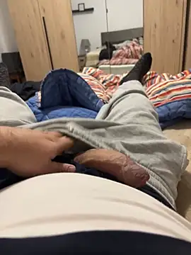 alex21017 online show from January 26, 2025, 9:07 pm