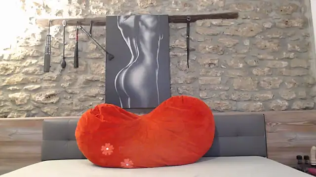 Naschkatze01 online show from November 28, 2025, 8:06 am