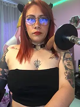 Luna Paris  online show from December 1, 2024, 6:52 pm