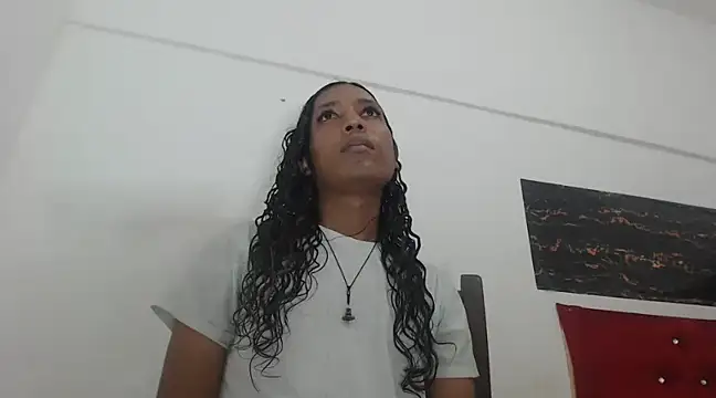 Snapshot of shairaStarr chatting on December 5, 2024, 6:11 pm shairaStarr online show from December 5, 2024, 6:11 pm