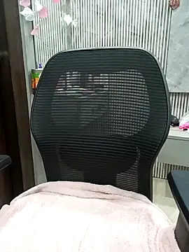 Beautiful xxo online show from April 19, 2026, 6:07 pm