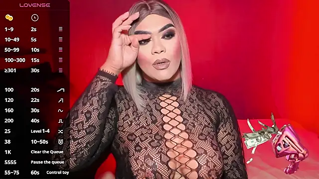 VictoriaEliz online show from September 28, 2025, 7:30 pm